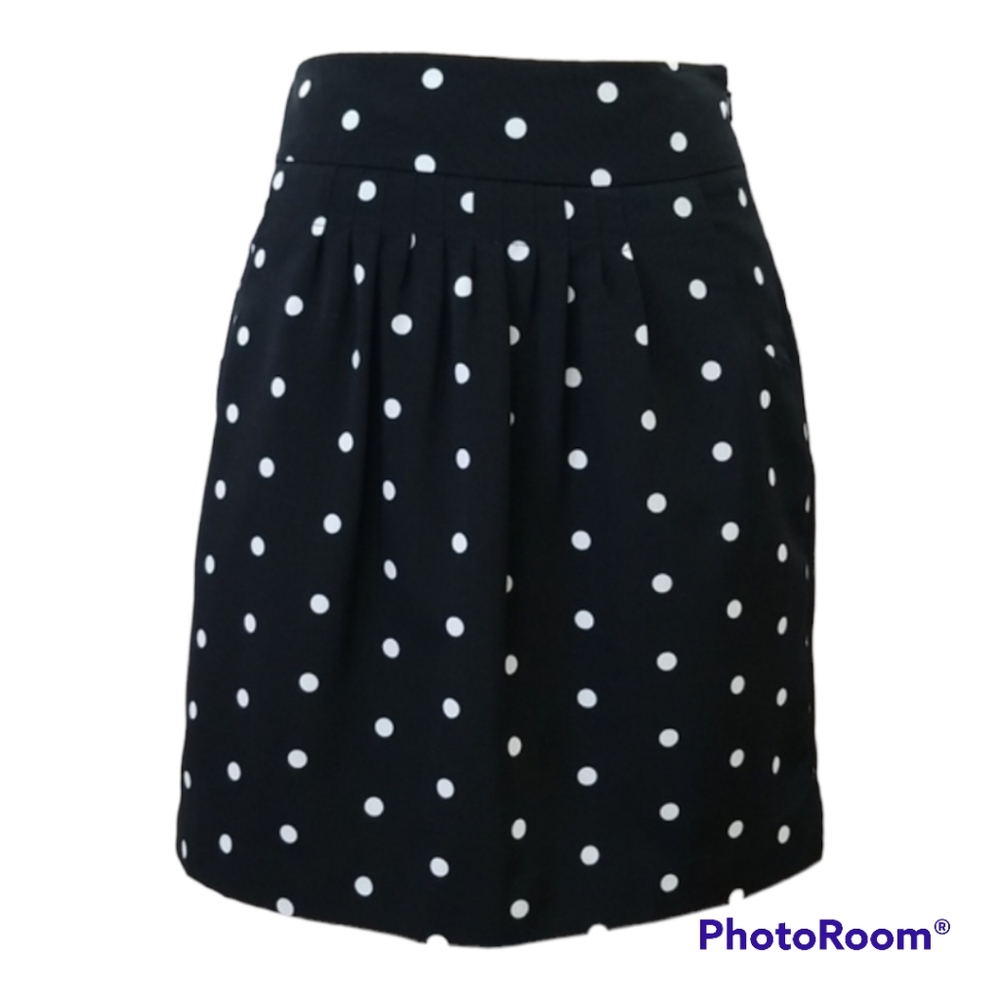 Worthington petite black polka dot skirt, size 4P